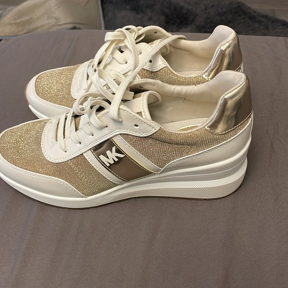 Brand new Michael Kors sneakers - Picture 3 of 5